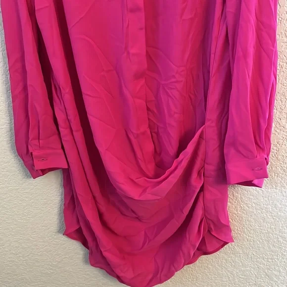Krisa Drape Button Front Mini in Rosa - Picture 6 of 11